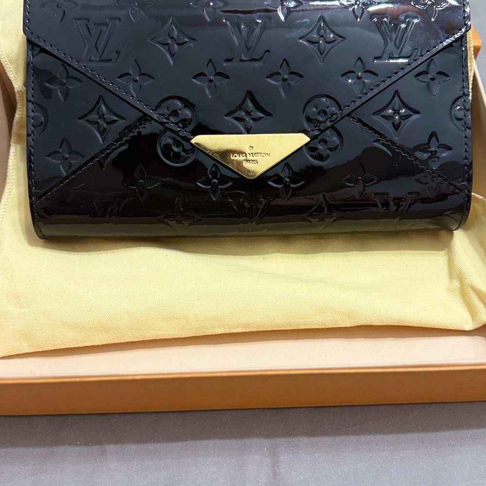 Louis Vuitton Monogram Armarante Vernis Mira Shoulder Bag